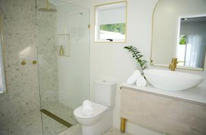 Villa One 4 min stroll to beach