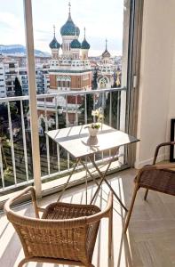 3P 72m2 Climatisé Vue exceptionnelle Cathédrale St Nicolas et Mer