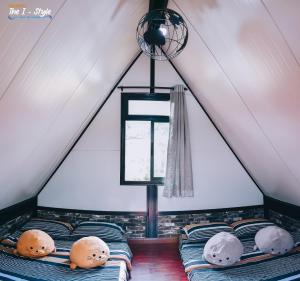 The I-style pool villa