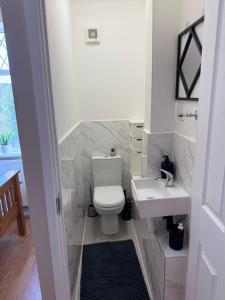 PRIME LOCATION Luton home - FREE PARKING