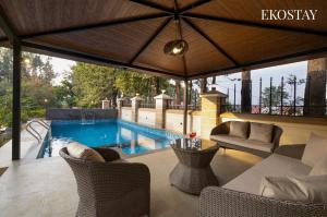 EKOSTAY - Shelby Villa