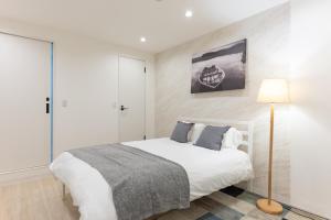 Hanazono NAMBA SOUTH 3-Story Apt