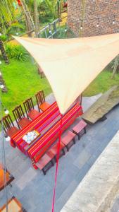 BIRD HOUSE resort