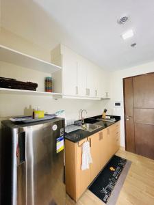 5 Modern Chic Studio