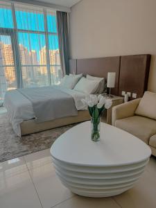 Seafront Escape Infinity Pool & Private Beach