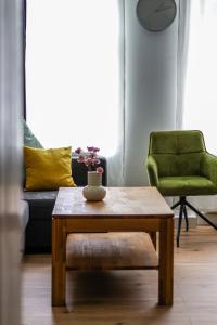 Spacious flat close to center