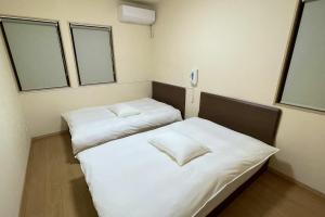 Nishikata Beach House 1 -西方海岸貸別荘 壱号-