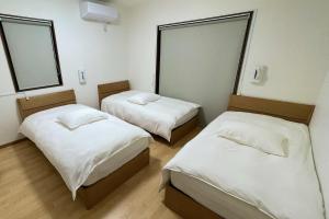 Nishikata Beach House 1 -西方海岸貸別荘 壱号-