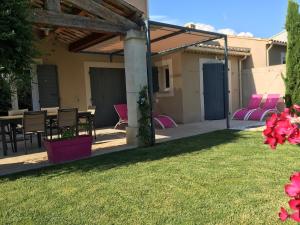 Mas Rémy-Villa in private residence