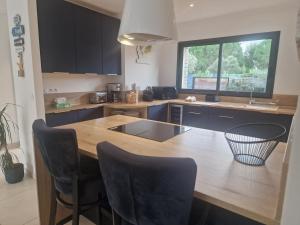 Villa 5***** piscine proche de la plage Cala Rossa