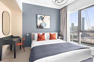 Silkhaus Vacation Homes in Bay Central Near Metro