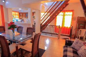 Le Dauphin - Vu mer accès plage à pied