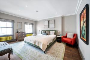 Soho 2 BEDROOMS, 3 BEDS, 2,5 BATHROOM on central location