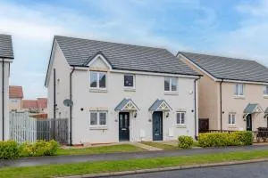 3 Bedroom House-Private Parking - 戈尔布里奇