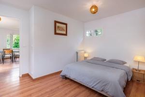 Villas La clarte - wonderful refurbish home with garden and pool : photos des chambres