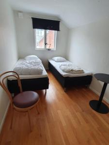 5 sovrum 9 bäddar 12 sovplatser