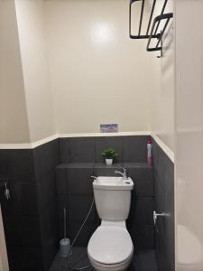 Condo in Cubao by Cindy