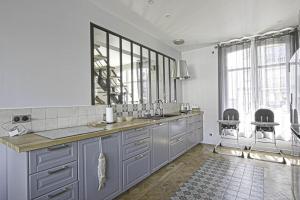 Villa dexception au coeur de Deauville, Jardin & Cinéma privé