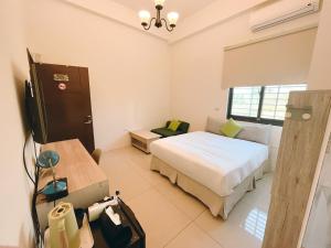 Phòng Giường Đôi Có Phòng Tắm Riêng (Double Room with Private Bathroom)
