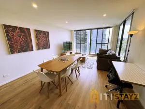 Pretty in Phillip - 2bd 2bth 2Car Apt - Phillip