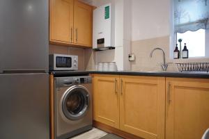 NEW 2-Bedroom - Parking - Ideal4Family