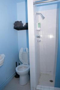 Standard Queen Room room in Maverick Motel