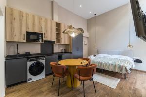 Premium Suite by the Turia River 3