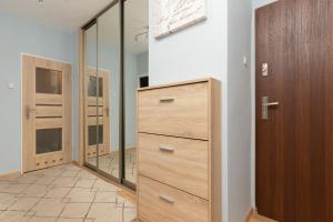 Warsaw Mokotów Lakeside Family Apartment by Noclegi Renters