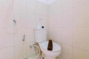 Good Deal and Homey Studio at Margonda Residence 4 Apartment By Travelio