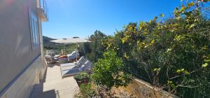 Pool, 300m to beach, private location, sea view - Villa Zelena