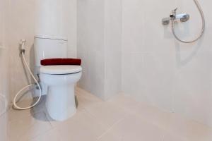 Cozy and Enjoy Living Studio Room at Serpong Garden Apartment By Travelio