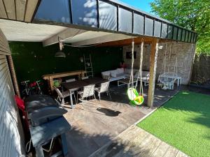 Maisons de vacances Le Loft Black Wood - Piscine prive et grande terrasse a 20 min de Rennes : photos des chambres