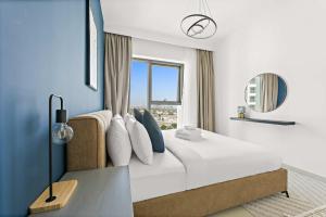 Silkhaus Vacation Homes chic 1BDR in the heart of Downtown in new tower