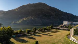 Via Lakhela Lakeview Resort & Spa