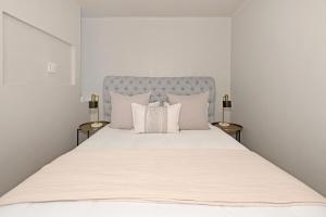 Halo - Sleek Urban Studio at The Tokyo