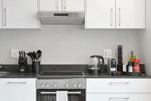 Halo - Sleek Urban Studio at The Tokyo