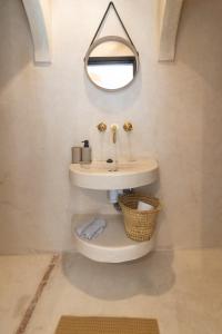 HM40 I Moroccan Riad with Residential Pool