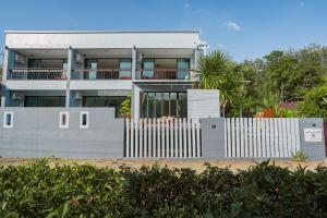 Seatherny Pool Villa