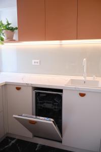 Orange I One Bedroom Apartment I One Cotroceni Park