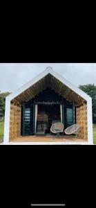 Craster Coastal Cabins - 恩布尔顿