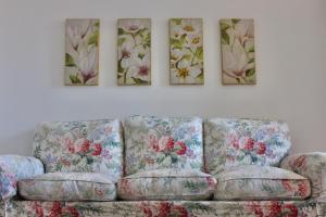 Stunning renovated flat on Lake Como with parking