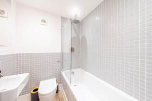 Berryland 11 by Artsy