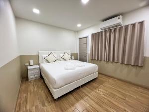 Kata walk&wave hostel - Ubytování bez kategorie ve městě Kata pláž