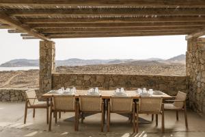 Seafront 9BDR Serenity in Mykonos