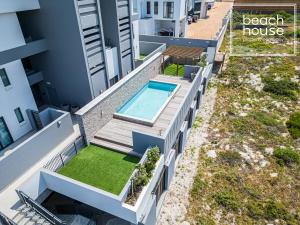 Luxury Beachfront Penthouse, Blouberg- 3 Bedroom