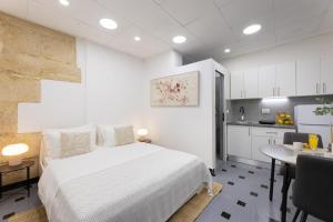 Lenas room in roman palace