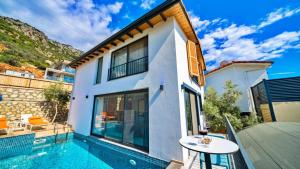 Kalkan Kordere 2 Bedroom Villa