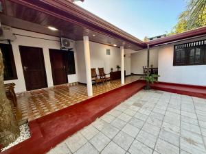 Lanka Holiday Home