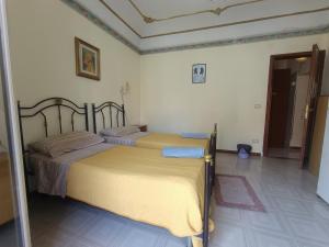 Large Double or Twin Room