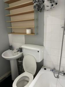 OYEs STUDIO APARTMENT